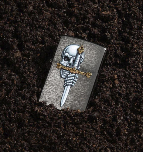 فندک زیپو اورجینال طرح جمجمه و شمشیر Zippo 49488 Sword Skull Design