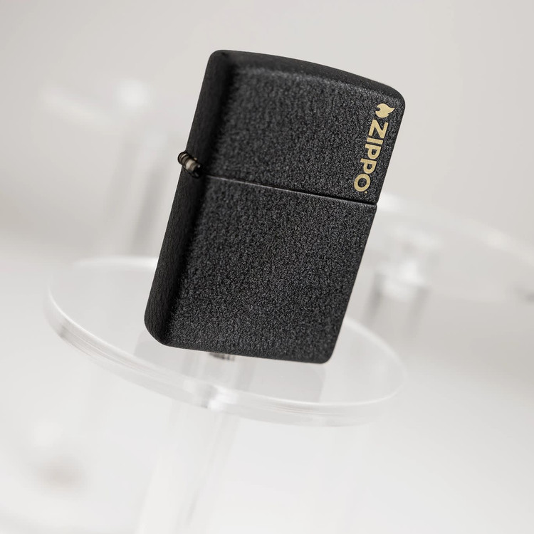 فندک زیپو ۲۳۶ZL لوگوی زیپو با روکش مشکی آسفالتی Zippo 236ZL Classic Black Crackle® Zippo Logo